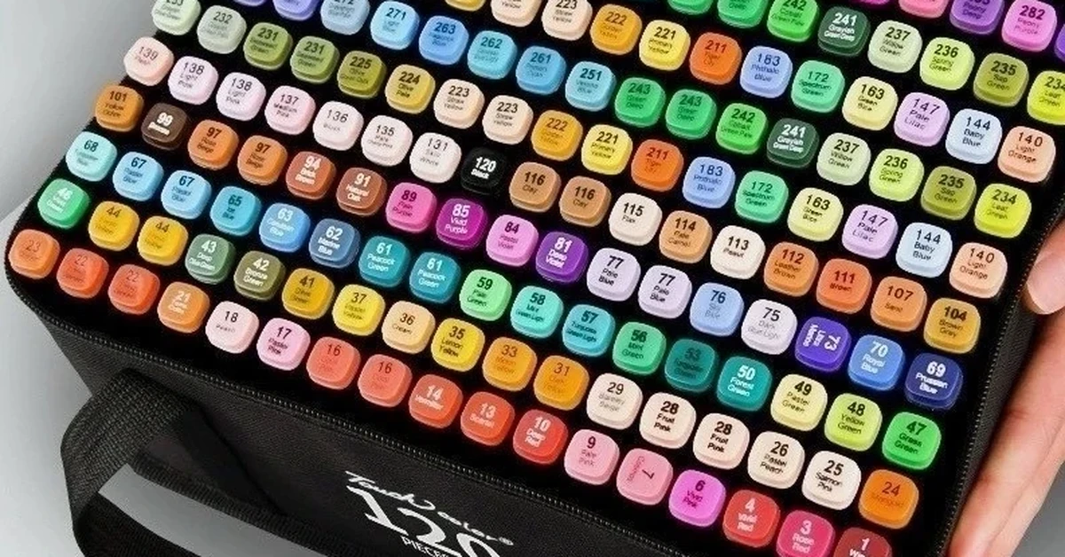 Kit completo canetinhas Bobbie Goods organizadas por cor dentro da bolsa preta. Ideal para lettering, colorir e personalizações.